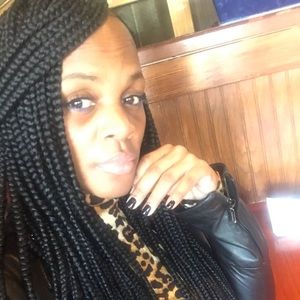 Meet your Posher, Robin